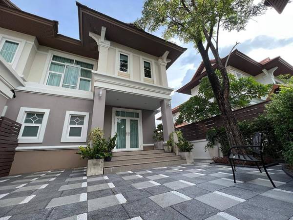 ขาย/ให้เช่า บ้าน สไตล์รีสอร์ต ในหมู่บ้านวินด์มิลล์พาร์ค ปรับปรุงใหม่ทั้งหลัง ตกแต่งพร้อมอยู่